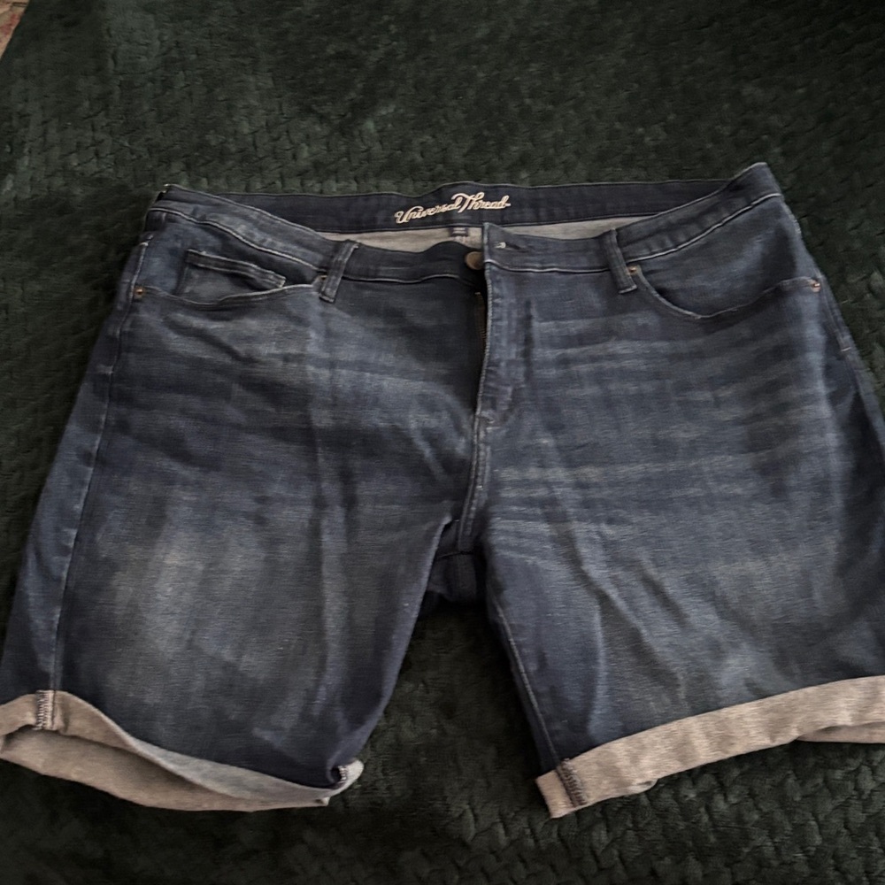 Universal Thread Women's Blue Jean Shorts